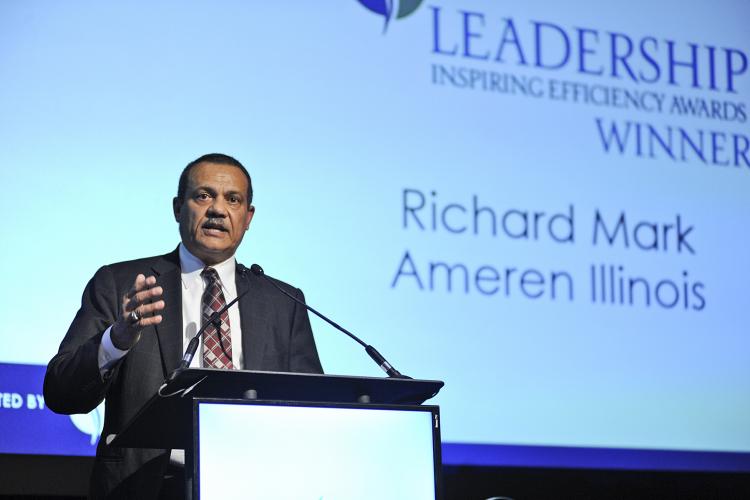 Richard Mark Receiving the 2019 Leadership Award