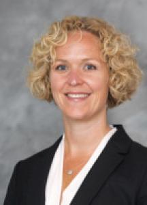 Paige Knutsen Headshot